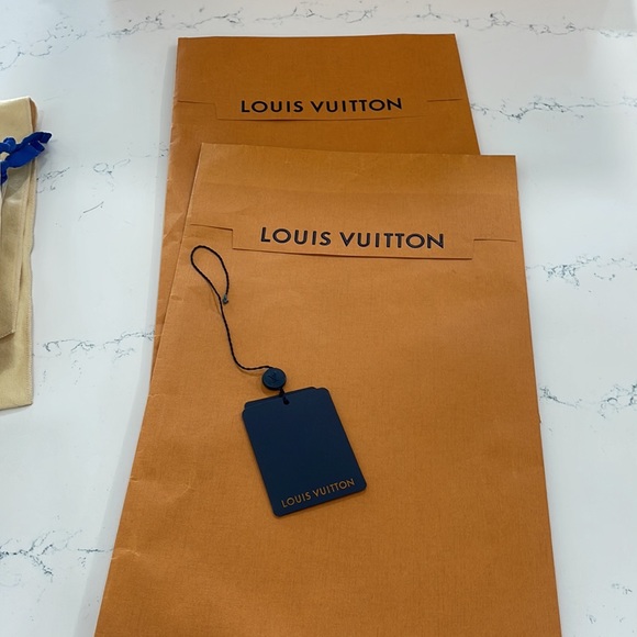 Authentic Louis Vuitton - Boxes, Dust Bags, Gift Envelopes, Etc. - Picture 3 of 9